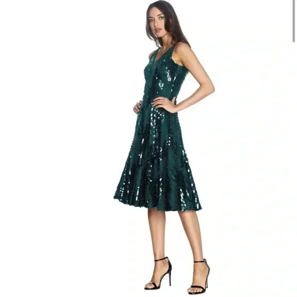 Dress the Population Sophie Dress in Pine Green Size XS - Picture 2 of 11